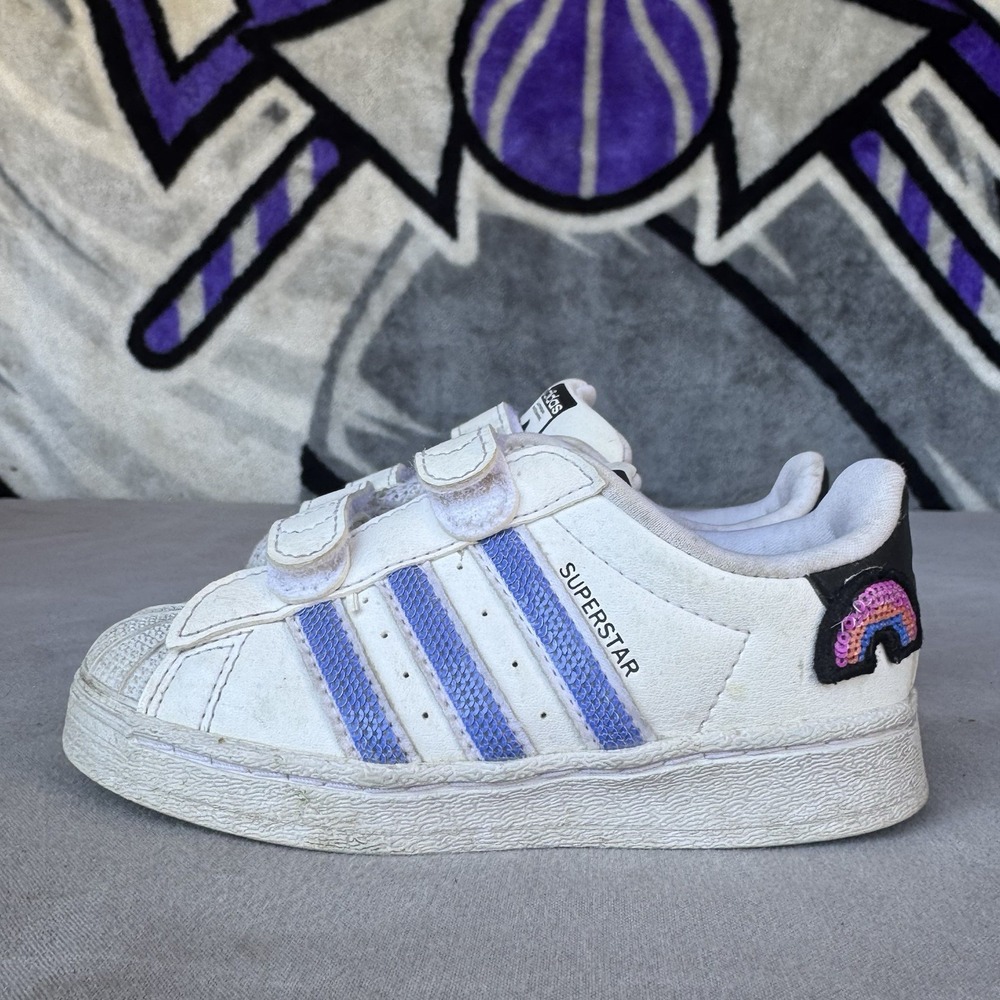 Size 7k - adidas Superstar Little Kid 'Rainbow Decal'